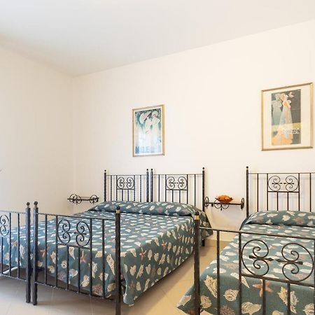 Villa Alpi Lignano Sabbiadoro Exteriör bild