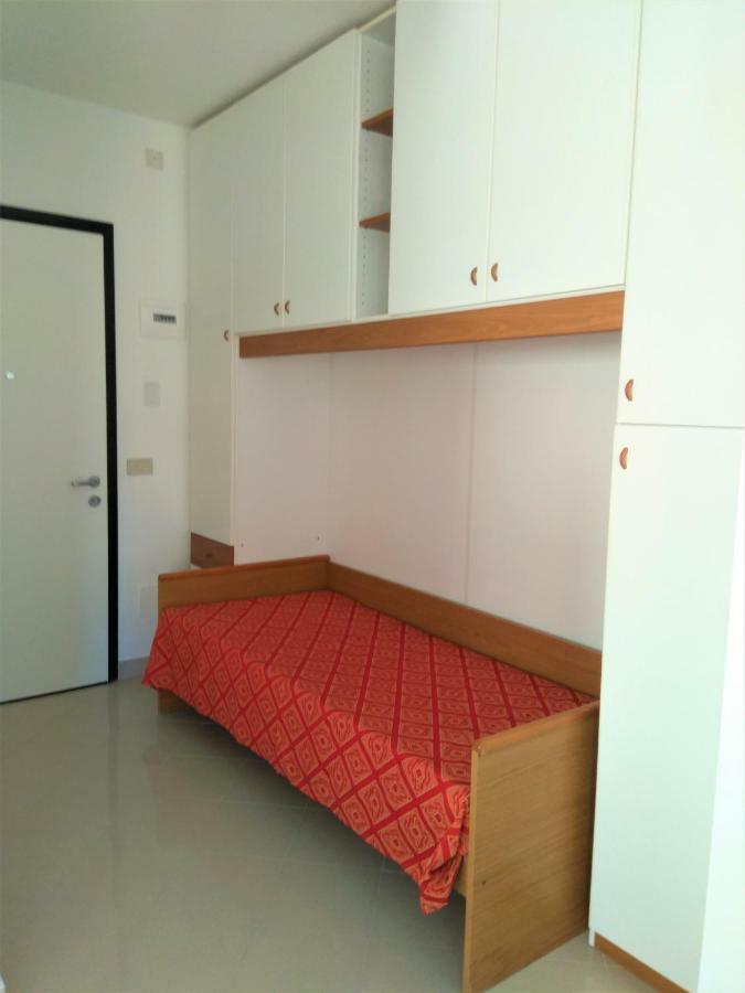 Villa Alpi Lignano Sabbiadoro Exteriör bild