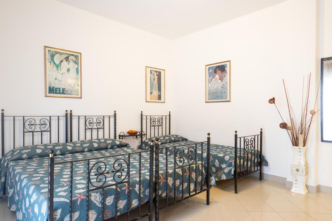Villa Alpi Lignano Sabbiadoro Exteriör bild